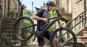 An infographic comparing the weight of a carbon fibre electric bike against a standard aluminium model, emphasising ease of lifting for UK commuters.